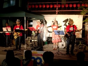 三条会屋台村｜サンディーオールディーズバンド